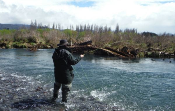 There's not much of the old Honey-pot left and since the flood its shallowed up a bit. But its still worth a try if you don't mind losing a fly or two on the new snags.